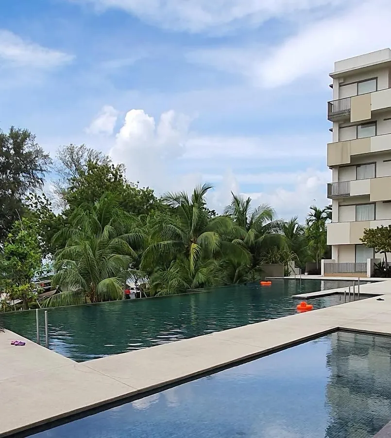 By The Sea Beach Luxury Resort - Batu Ferringhi Malezja