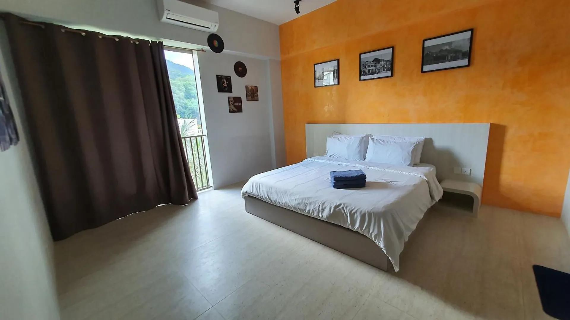 By The Sea Beach Luxury Resort - Batu Ferringhi Malezja