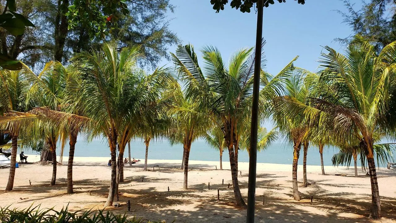 By The Sea Beach Luxury Resort - Batu Ferringhi Apartament